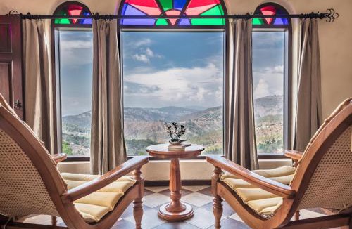 Kaul Hotel | The Orchard at Peora Estates