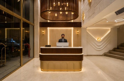 Paharganj Hotel | The Queens Head - City Centre