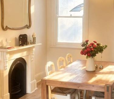 Forest Lodge Villa | The Quiet Room Sydney