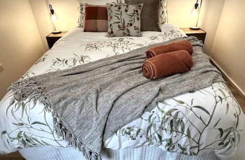 Central Coast Apartment | The Retreat Terrigal 3br Ocean Views 100m to beach