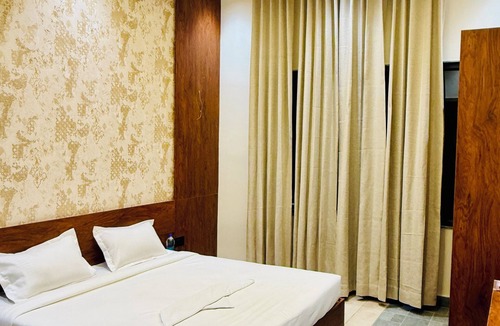 Bulandshahr Hotel | The Royal Resort