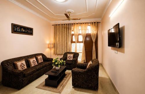 Sushant Lok Apartment | The Sandalwood by Red Olive 3BHK MG Rd Gurgaon