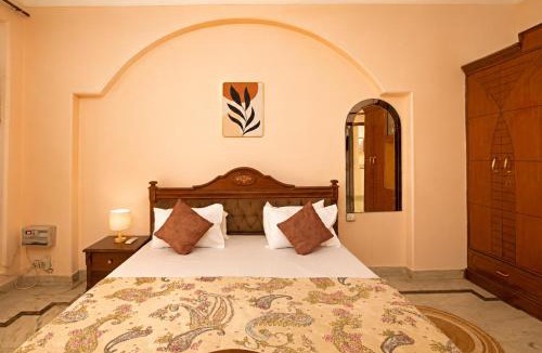 Sushant Lok Apartment | The Sandalwood by Red Olive 3BHK MG Rd Gurgaon