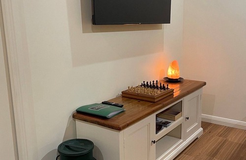 St. Albans Cabin | The Shack | Charming Heritage Cabin in St Albans is a Home Away From Home