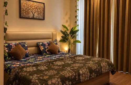 Greater Noida Bed & Breakfast | The Sky Cabin