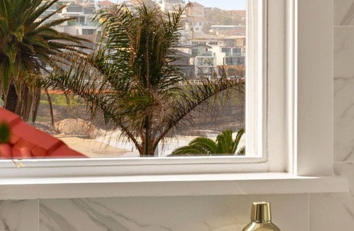 Bronte Apartment | The Tide - Coastal Walk from Bronte to Bondi