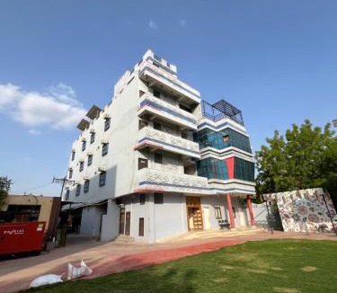 Bikaner Hotel | The Utsav Hotel Unit of Rishabh Garden