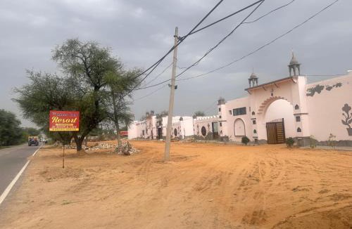 Siwani Resort | The Vardan Garh Resort
