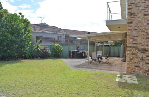 Anna Bay House | 'The Verandah', 9 Hanson Avenue - fantastic child friendly home
