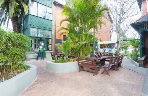 Glebe Hotel | The Village Glebe