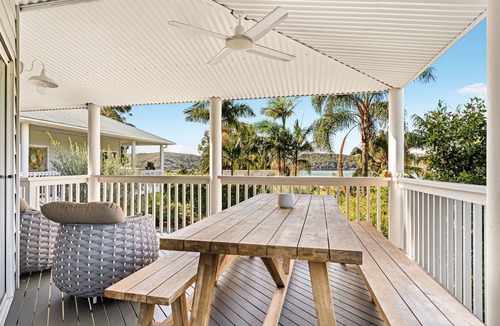 Pretty Beach Central Coast Cabin | The Wagstaffe Escape is a private granny flat condo is the perfect accommodation for couples or sing