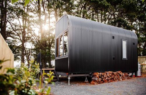 Glenquarry Villa | Tiny family getaway - breathe in the country air