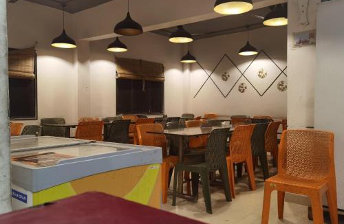 Shivanandi Hotel | Tira Hotel and Cafe