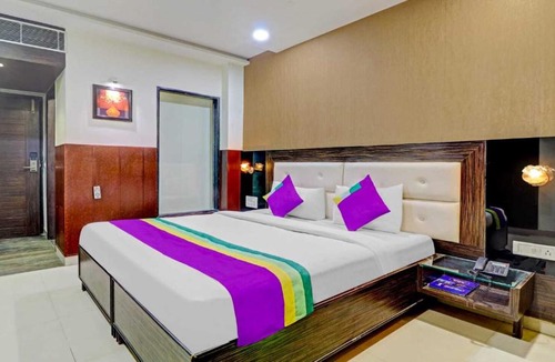 Taj Ganj Hotel | ToBo Retreat Agra Taj Mahal