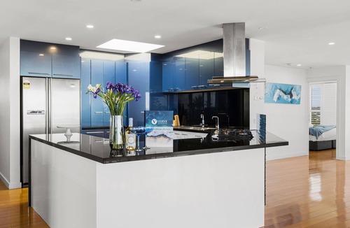 Rye House | Top Class - Commanding Bay Views