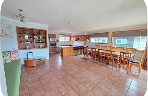 Toukley House | Toukley Gem Near Budgewoi Lake/Pool/Spa/Pool Table