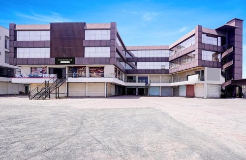 Rajpipla Hotel | Townhouse Garudeshwar Dutt Temple Formerly The Grand Unity
