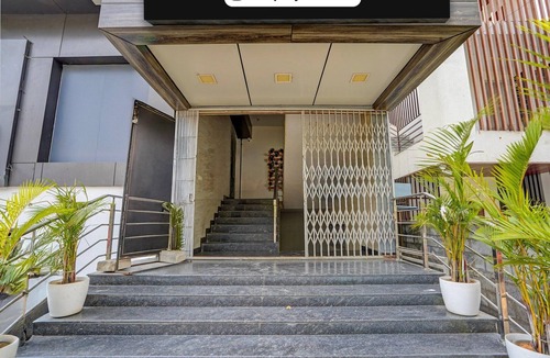 Vijaya Bank Layout House | Townhouse Hospital Road