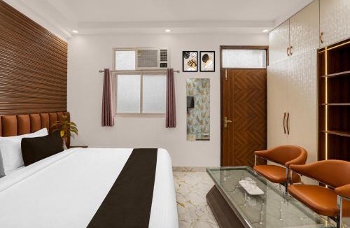 Delhi Hotel | Townhouse Khajuri Khas Metro Station