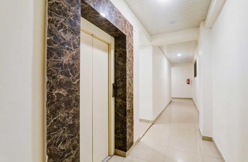 Ghatampur Hotel | Townhouse Oak Awas Vikas Kalyanpur