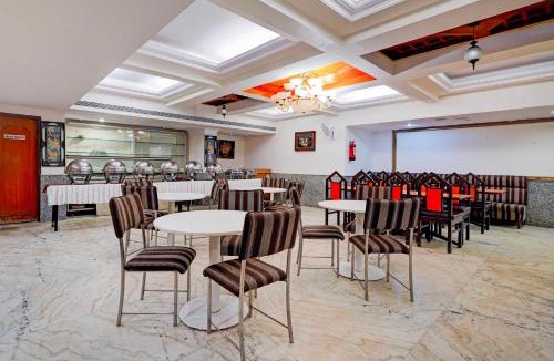 Murgesh Pallya Hotel | Townhouse Oak Hal Airport Road