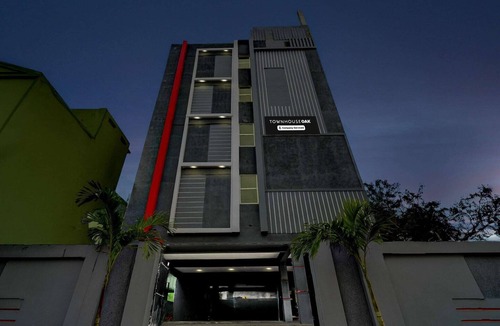 Hyderabad House | Townhouse Oak Nagaram Lake Hyderabad