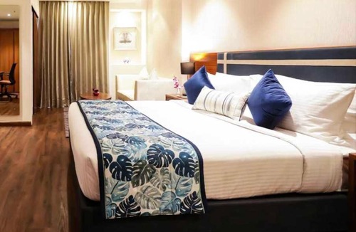 Sector 14 Hotel | Townhouse Sector 13 Gurgaon