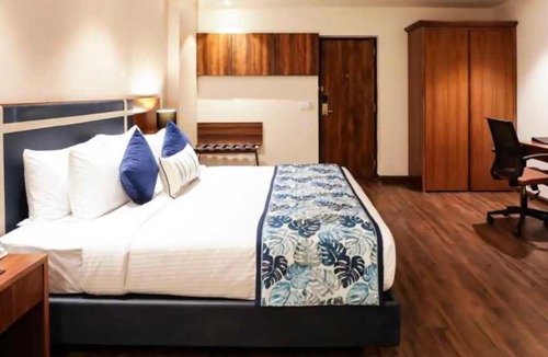 Sector 14 Hotel | Townhouse Sector 13 Gurgaon