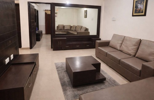 Vrindavan Apartment | Tranquil 1-bedroom apartment with AC in vibrant Vrindavan
