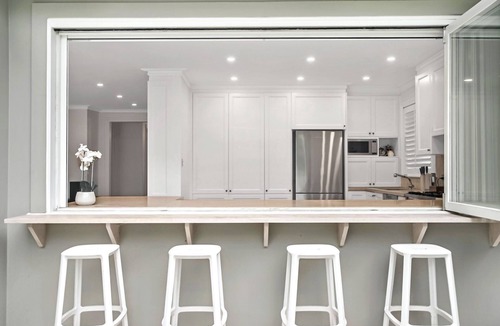 Bellevue Hill House | Tranquil Bellevue Hill Home with Pool