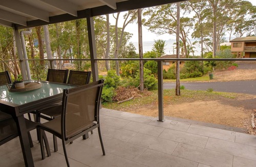 Long Beach House | Tranquil Karana Escape