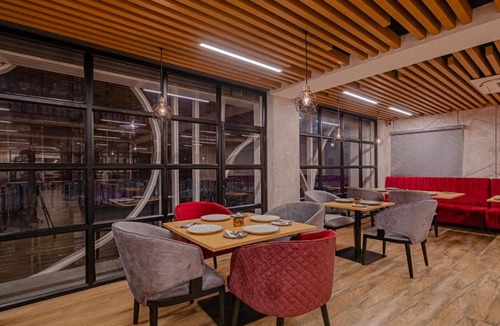 Hyderabad Hotel | Treebo Premium D Consulate, Near US Consulate