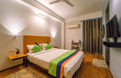 Noida Hotel | Treebo Premium Inn