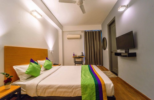 Noida Hotel | Treebo Premium Inn