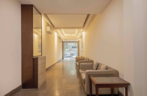 Dwarka Hotel | Treebo Royal Star