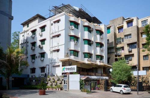 Navrangpura Hotel | Treebo Vice President