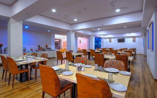 Viramgam Hotel | TreeHouse Morina, Vithalapur