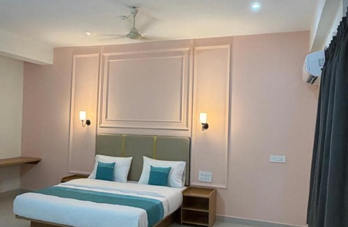 Marhi Hotel | Triple A By Hotel Ashiyana