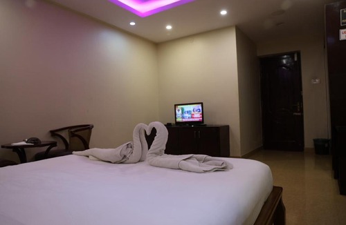 Pulikeshi Nagar Apartment | Turning point, Frazer Town