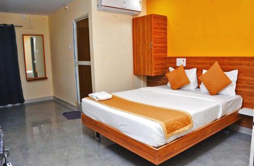 Kalaburagi Hotel | Udupi Deluxe Lodge Gulbarga