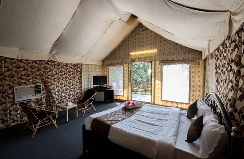 Bhilar Hotel | Umbrella Inn