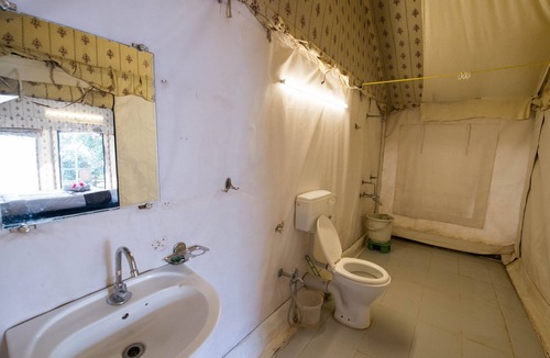 Bhilar Hotel | Umbrella Inn