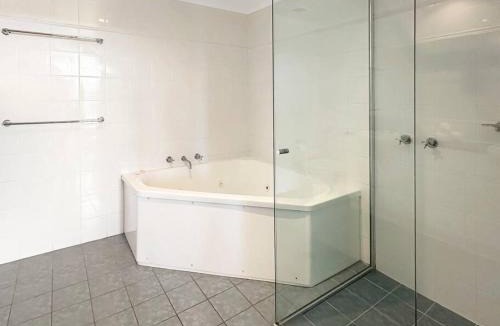Avoca Beach Apartment | Unit 24 - Avoca Palms Resort