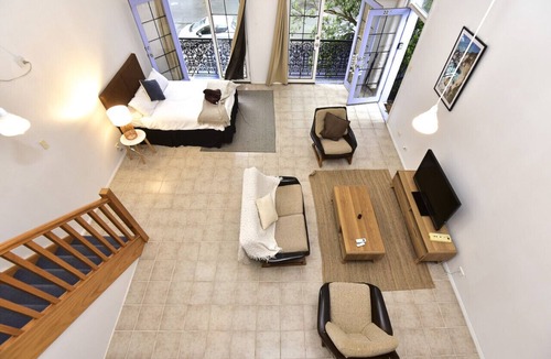 Waterloo Apartment | Upper Chapel Loft Apartment