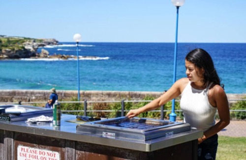 Hillsdale House | Urban Beachside Escape near Eastgardens