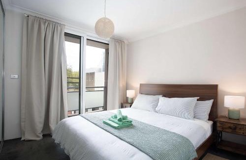 Kings Cross Apartment | Urban Oasis 2BR with Huge Deck & Secure Parking