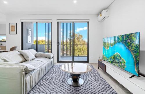 Homebush Apartment | Urban Oasis in Heart of Homebush