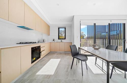 Homebush Apartment | Urban Oasis in Heart of Homebush