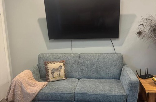 Wollongong CBD Apartment | Urban Retreat