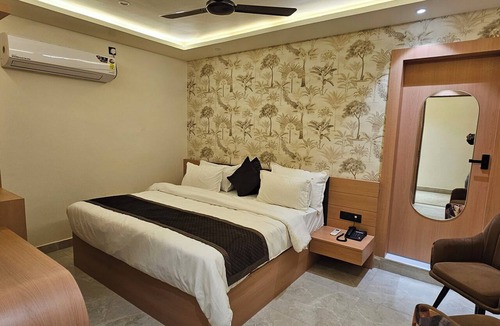 Gwalior Hotel | Velara Hotel &Banquet